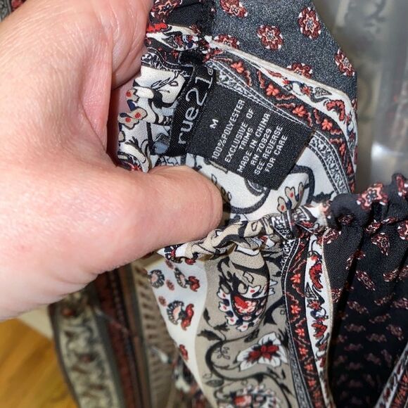 Rue 21 Off Shoulder Boho Paisley Dress Medium M - Picture 3 of 5